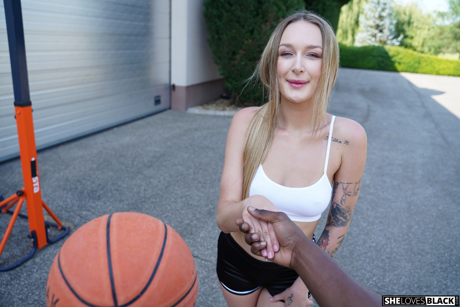 Elena Lux hooks up with a basketball player for instant sex