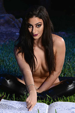 Jasmine Vega image 3