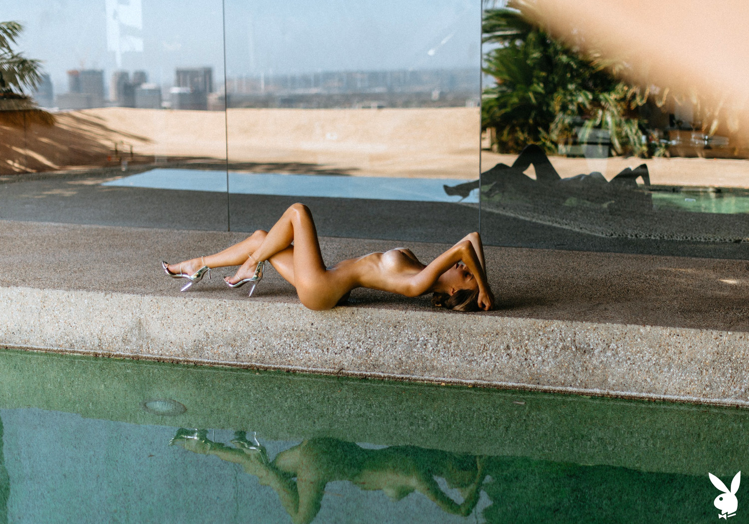 Jocelyn Binder exposes her sensational curves in a secluded getaway