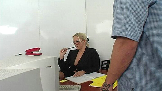 Nicki Hunter in Nicki Hunter fucking in the desk with her glasses