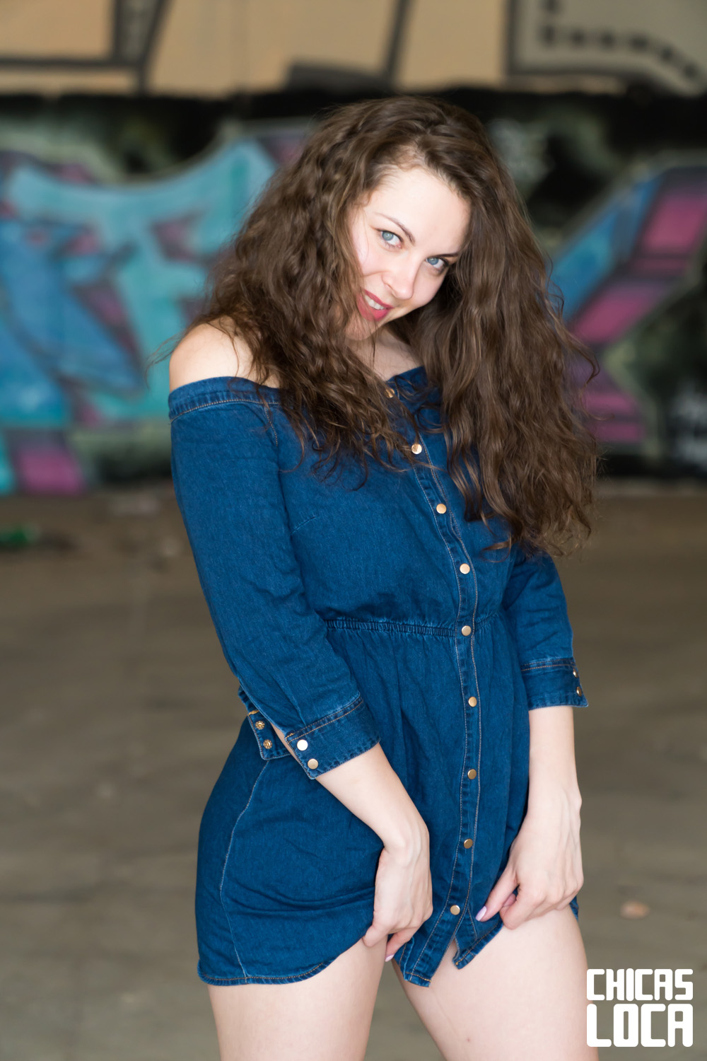 Sofia Curly enjoys sneaky sex in an abandoned warehouse